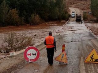 نشرة إنذارية: أمطار ورياح عاصفية