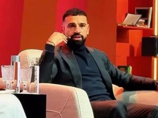 محمد صلاح يحتفي بمشاركته في معرض الشارقة للكتاب (فيديو)