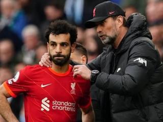 مفاجأة.. كلوب خطط لتعويض محمد صلاح بلاعب «فاشل»