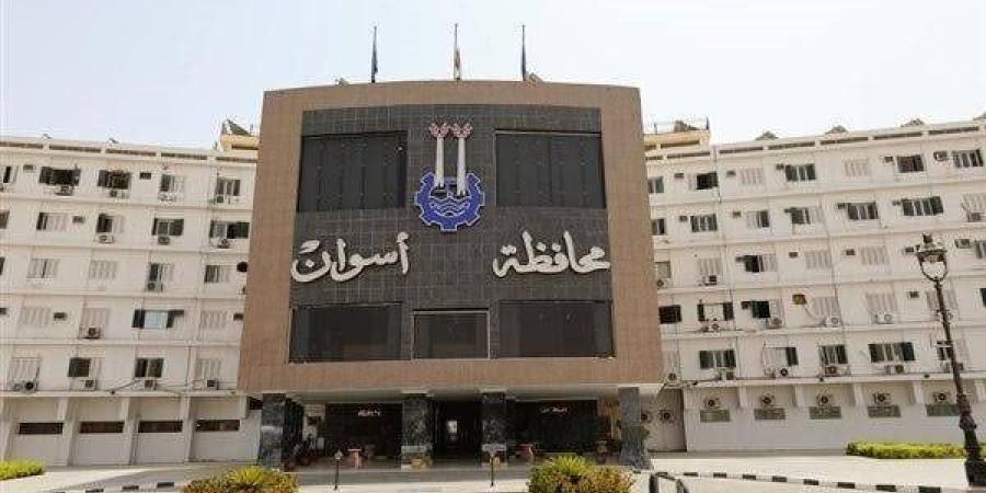 محافظ أسوان يعتمد حركة تغييرات واسعة شملت 27 قيادة محلية - مصر بوست