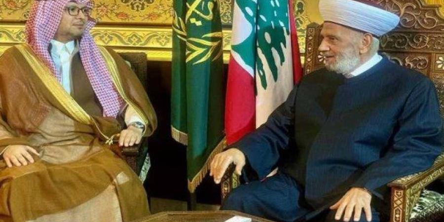 بخاري يؤكد حرص السعودية على أمن لبنان ووقف الحرب