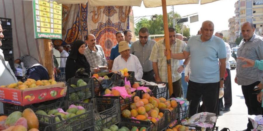 الطماطم بـ8 جنيهات.. طرح كميات من الخضروات والفاكهة بمنافذ الوادي الجديد - مصر بوست