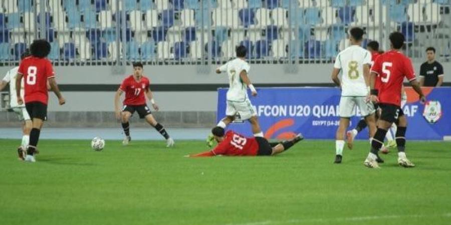 أحمد كباكا أفضل لاعب فى مباراة منتخب الشباب والجزائر بتصفيات شمال أفريقيا