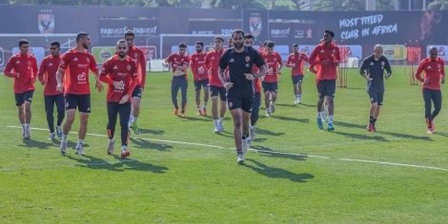 مران قوي للاعبي الأهلي قبل مواجهة الاتحاد السكندري